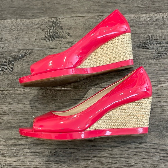 Prada pink patent peep toe wedge - Picture 2 of 8
